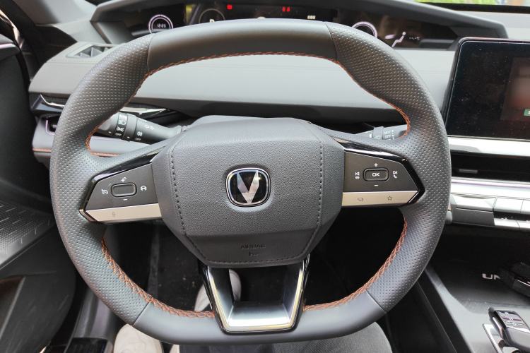 Used CHANGAN UNI-V iDD 2023 Zhidian iDD 1.5T 113km Smart & Fun Version (Rapid Edition)