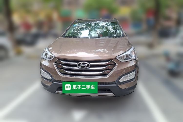 Used Hyundai Santa Fe 2013 2.4L Automatic Two-Wheel Drive Smart Version Front