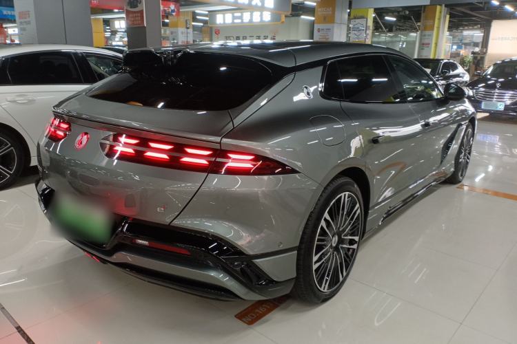 Used Denza Z9GT 2024 1100 Four-Wheel Drive Ultra Version
