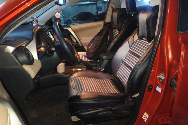 Used Toyota RAV4 2015 2.0L CVT Two-Wheel Drive Fashion Edition
