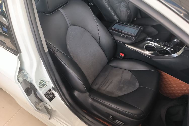 Used Toyota Camry 2022 2.0S Knight Edition Right Front Seat