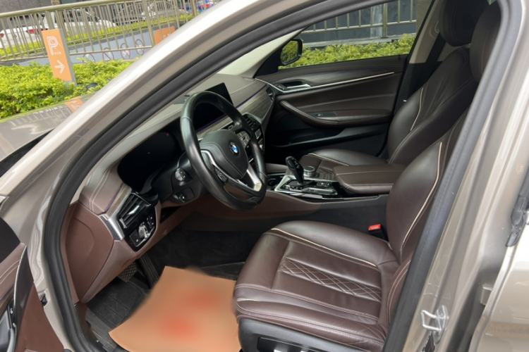 Used BMW 5 Series New Energy 2020 Mileage Upgrade Version 530Le Luxury Package Left Front Seat