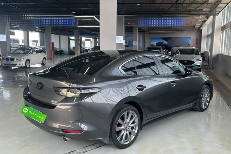 Used Mazda 3 Axela 2023 2.0L Automatic ZhiXuan Edition
