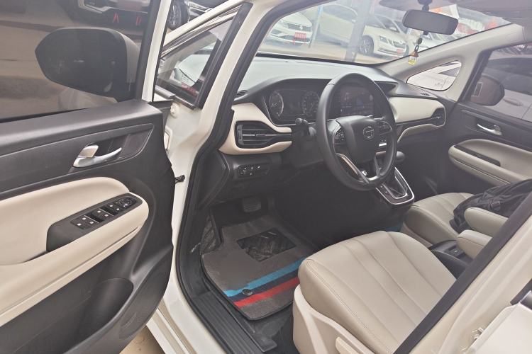 Used GAC Trumpchi M6 2021 270T DCT Elite Edition (7-seater)
