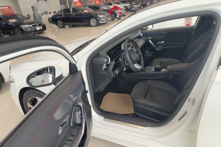 Used Mercedes-Benz A-Class 2023 A 200 L Fashion Model Driver Seat