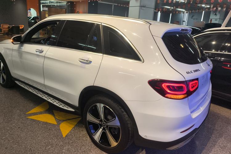 Used Mercedes-Benz GLC 2020 GLC 300 L 4MATIC Luxury Model