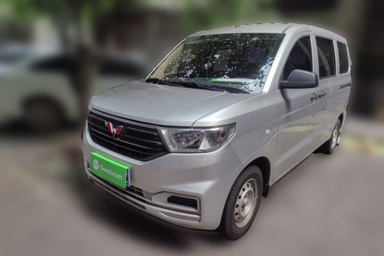 Używany Wuling Hongguang V 2022 1.5L Jingqu Version Hydraulic Power Steering LAR