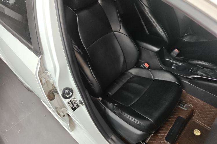 Used Toyota Levin 2021 185T CVT Luxury Edition
