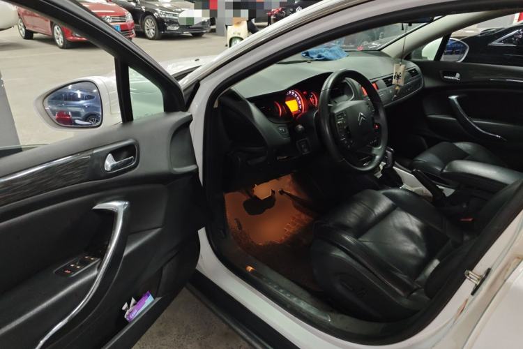 Used Citroen C5 2012 2.0L Automatic Luxury Edition Driver Seat