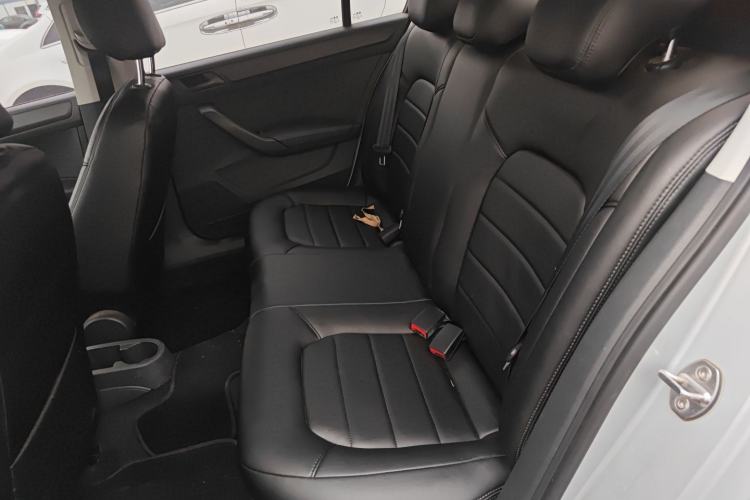 Used Volkswagen Santana 2015 1.6L Automatic Fashion Edition Left Rear Seat