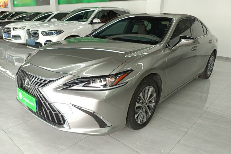 Used Lexus ES 2023 200 Excellence Edition