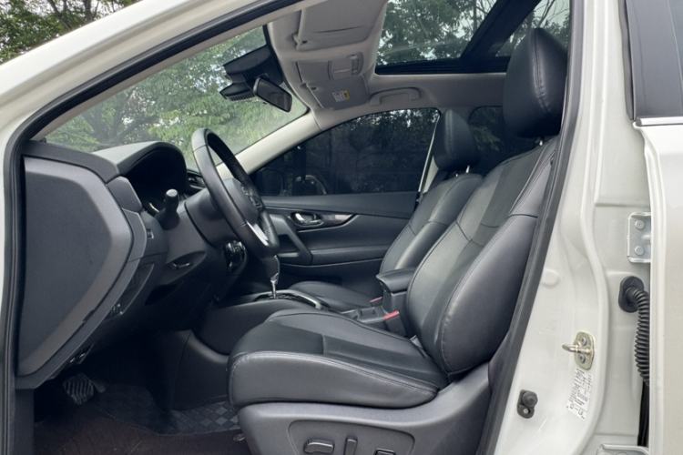 Used Nissan X-Trail 2022 Revised Version 2.0L Two-Wheel Drive Smart Connect & Comfort Edition Left Front Seat