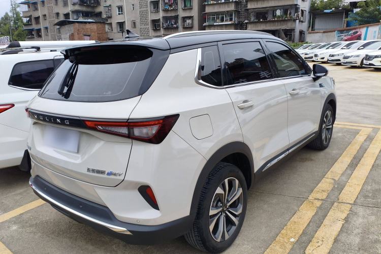 Used Wuling Asta 2022 2.0L DHT Electric-Speed Version