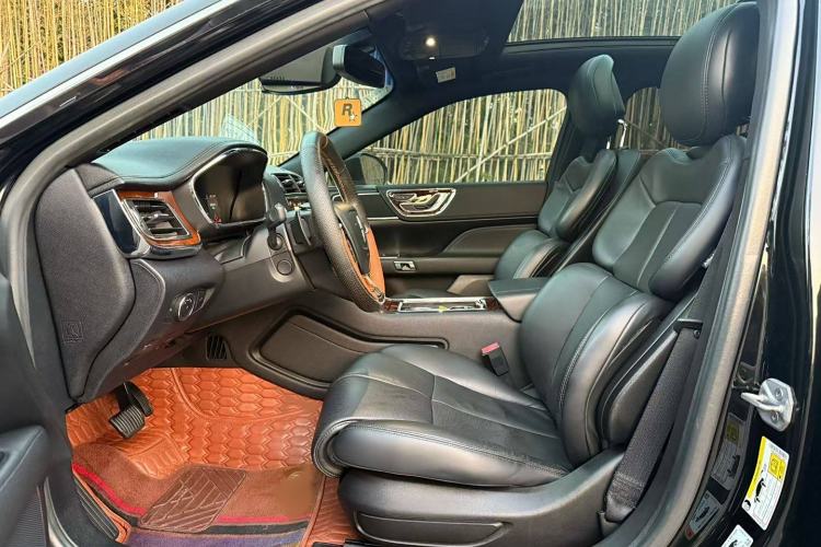 Used Lincoln Continental 2017 2.0T Two-Wheel-Drive Luxury Edition
