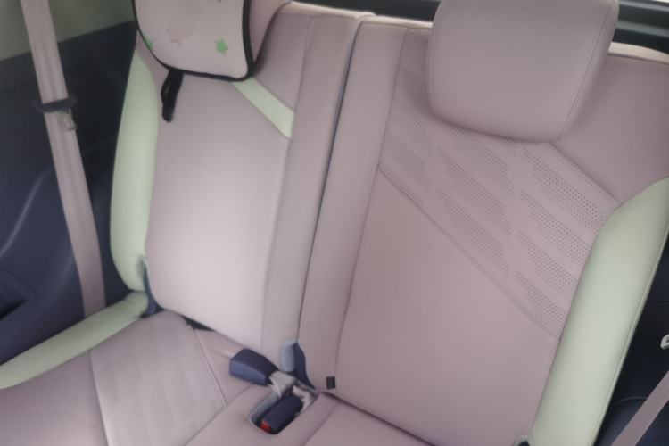 Used Chery QQ Little Ant 2022 Revised Version Sweet Pink Edition Half-Sugar Version Lithium Iron Phosphate 30.7 kWh 30 kW 301 km