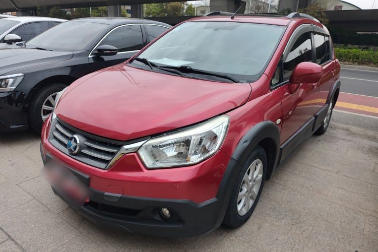 Used Venucia R50X 2013 1.6L Manual Model