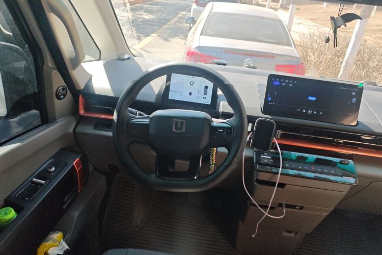 Used Farizon Super VAN 
