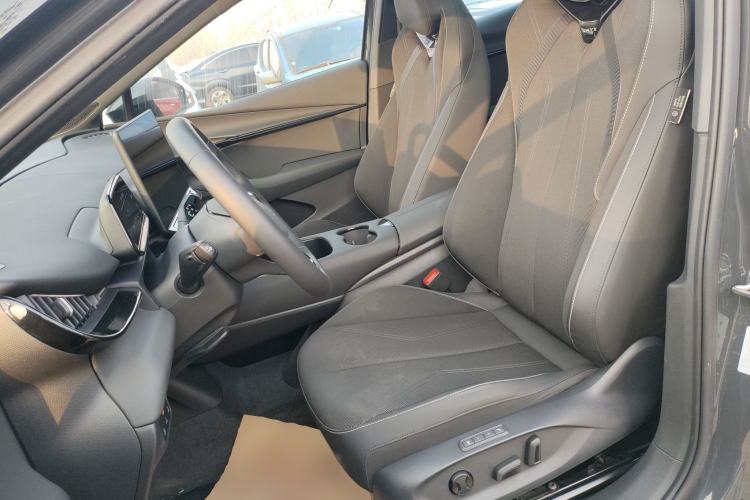 Used Volkswagen ID.UNYX 2024 Pro Long-Range Version