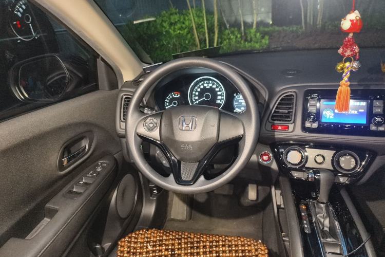 Used Honda Vezel 2017 1.8L CVT Front-Wheel Drive Pioneer Edition
