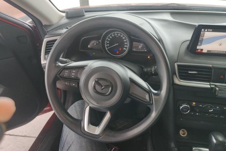 Used Mazda 3 Axela 2017 Sedan 1.5L Automatic Luxury Model Emission Standard China V Steering Wheel