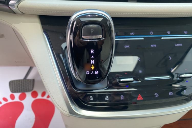 Used Buick GL8 2020 Avenir Avia Six-Seat Deluxe Edition Gear Lever