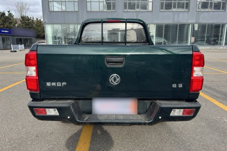 Used Dongfeng Ruichi 2023 2.4T Diesel Two-Wheel Drive Business Edition Long Cargo Bed YCY24165-61
