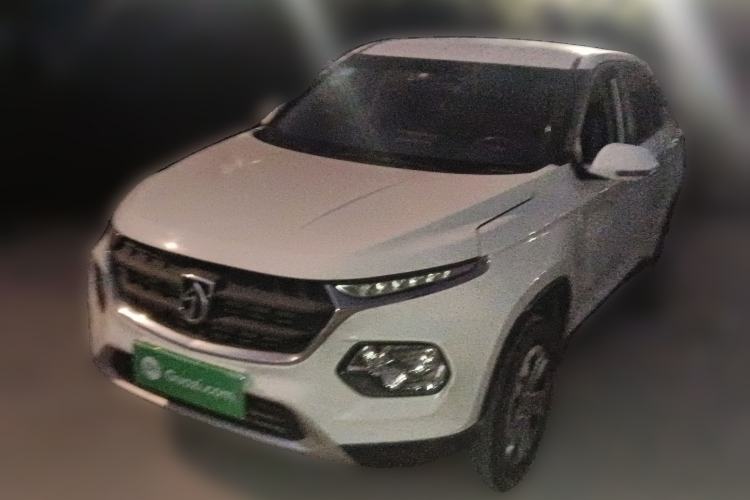 Used Baojun 510 2017 1.5L manual Comfort trim
