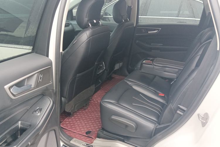 Used Ford Edge 2022 PLUS EcoBoost 245 Four-Wheel Drive Platinum Edition 7-Seater