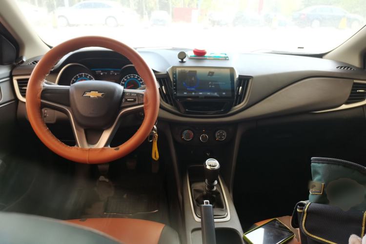 Used Chevrolet Cavalier 2016 1.5L Manual Xinyue Edition Center Console