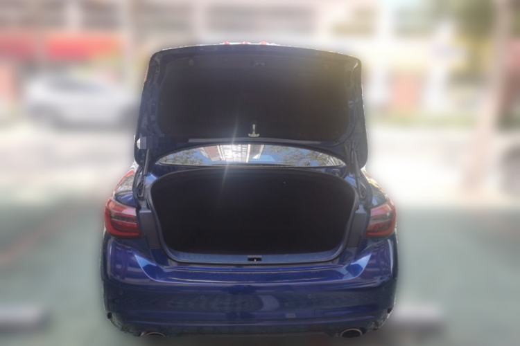 Used Infiniti Q50L 2018 2.0T Enjoyment Version China V Standard Trunk