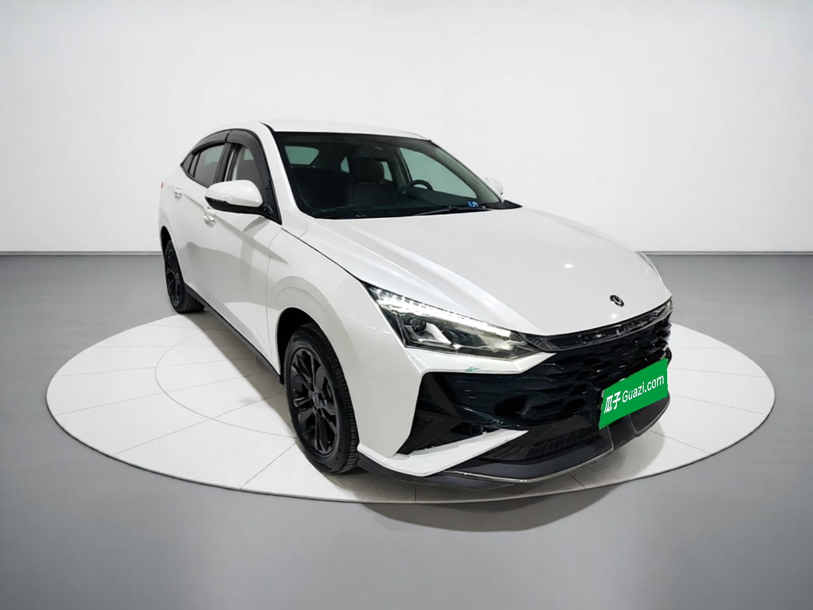 Dongfeng Aeolus Yixuan 2025 1.5L Automatic Luxury Version - Luxury — снимка 3
