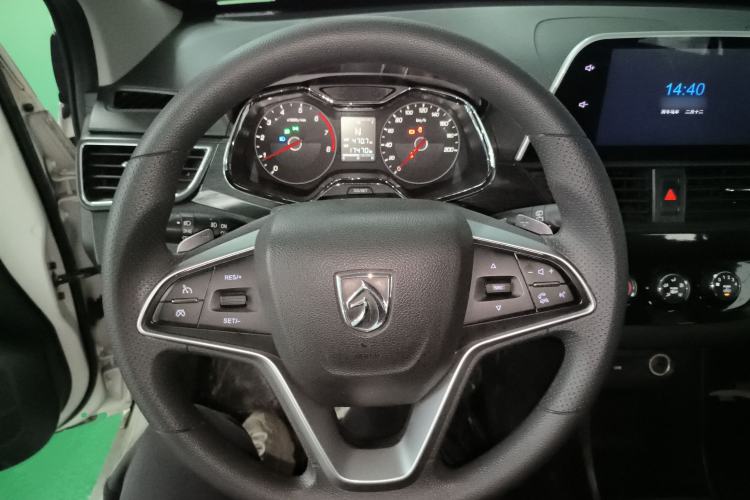 Used Baojun 310 2017 1.5L Automatic Luxury Model Steering Wheel