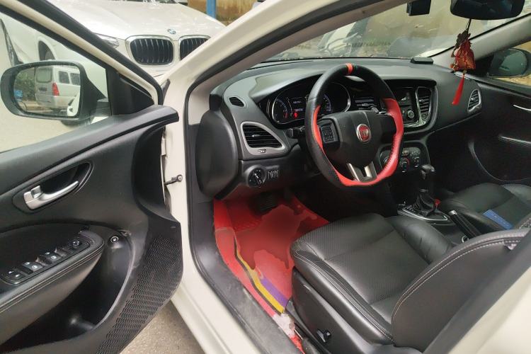 Used Fiat Viaggio 2012 1.4T Automatic Jingxiang Edition Driver Seat