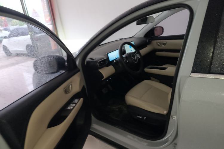 Used Wuling Bingo PLUS 2024 510 km Flagship Edition Four-Seater Version Driver Seat