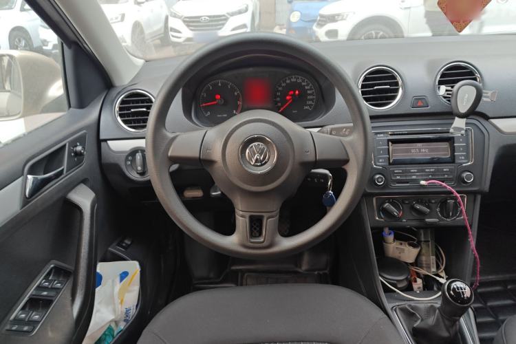 Used Volkswagen Jetta 2015 Zhihui Edition 1.4L Manual Comfort Model