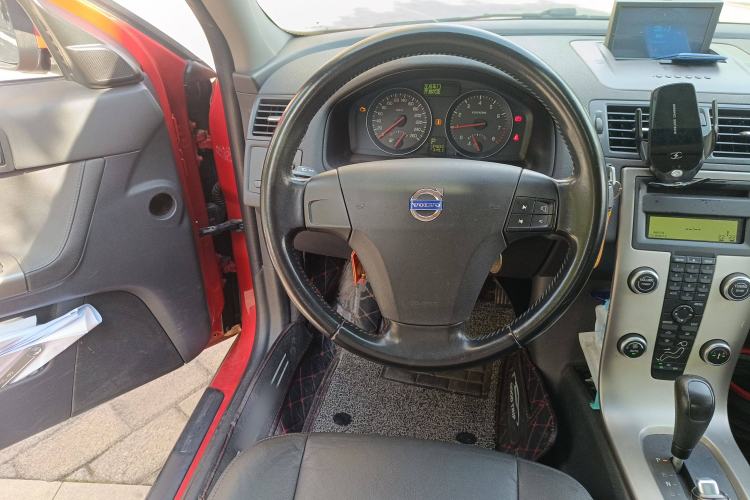 Used Volvo S40 2011 2.0L Automatic ZhiShang Edition