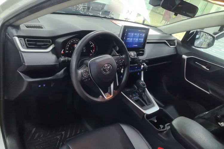 Used Toyota RAV4 2022 2.0L CVT Two-Wheel Drive Fashion Edition
