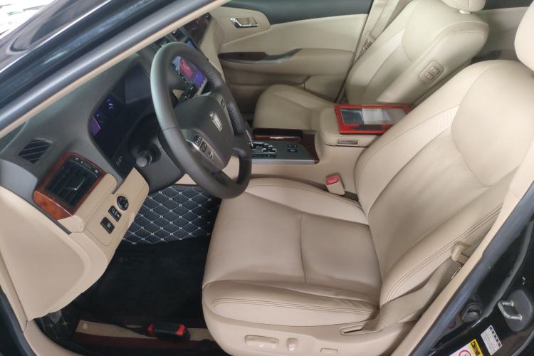 Used Toyota Crown 2012 2.5L Royal Leather Edition