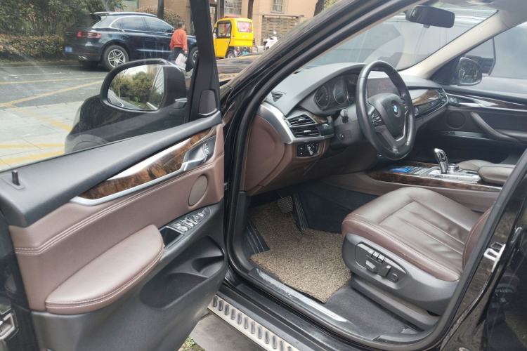 Used BMW X5 2014 xDrive35i Leading Model
