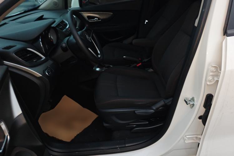 Used Buick Encore 2015 1.4T Automatic Two-Wheel Drive Urban Elite Version