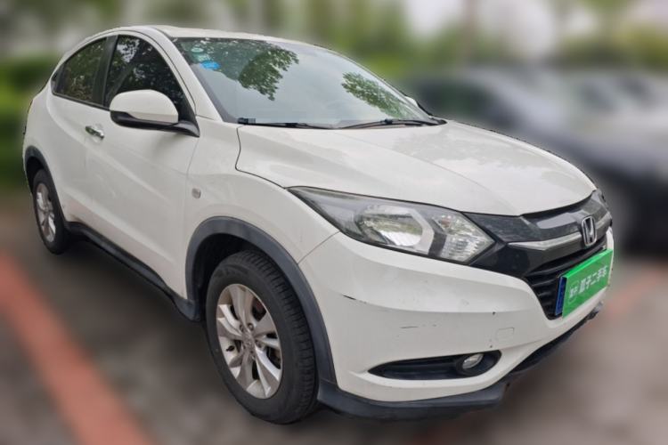 Used Honda Vezel 2017 1.5L CVT 2WD Comfort Model Front Right 45 Deg