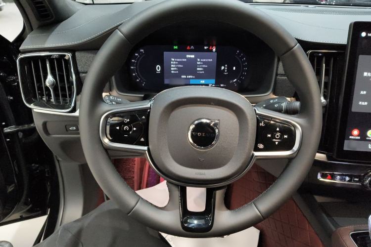 Used Volvo S90 2026 B5 Zhiyuan Luxury Edition