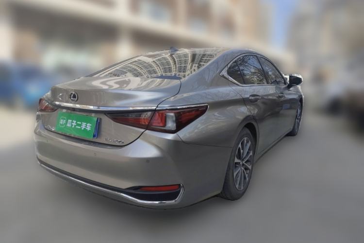 Used Lexus ES 2022 200 Excellence Edition
