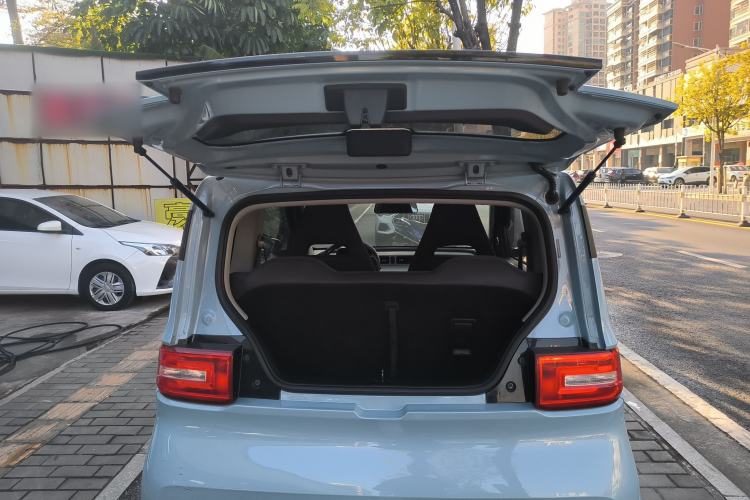 Used Wuling Hongguang MINIEV 2021 Macaron Sandwich Model 120 km Lithium Iron Phosphate