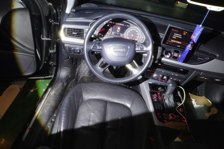 Used Audi A6L 2018 30th Anniversary Edition 35 TFSI Fashion Model
