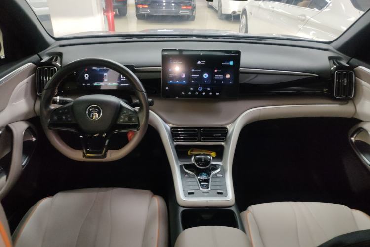 Used BYD Song Pro New Energy 2024 HONOR Edition DM-i 110KM Beyond Model Center Console