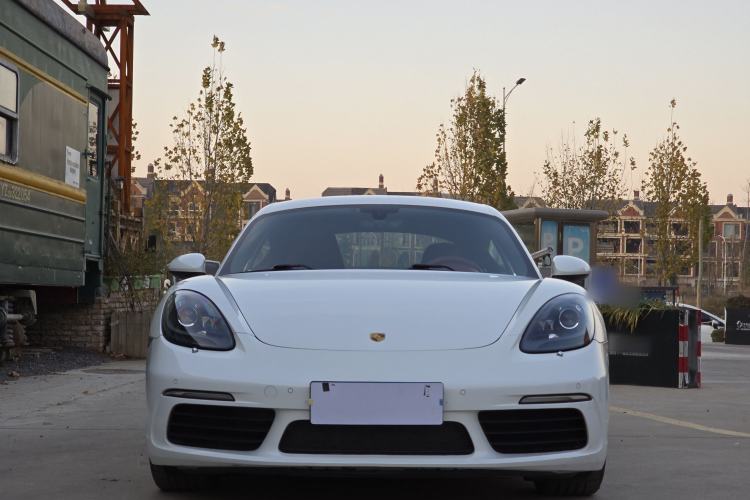Used Porsche 718 2018 Cayman 2.0T
