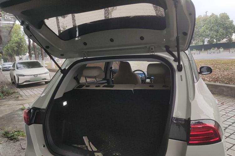 Used Wuling Bingo PLUS 2024 330 km Range Five-Seater Version