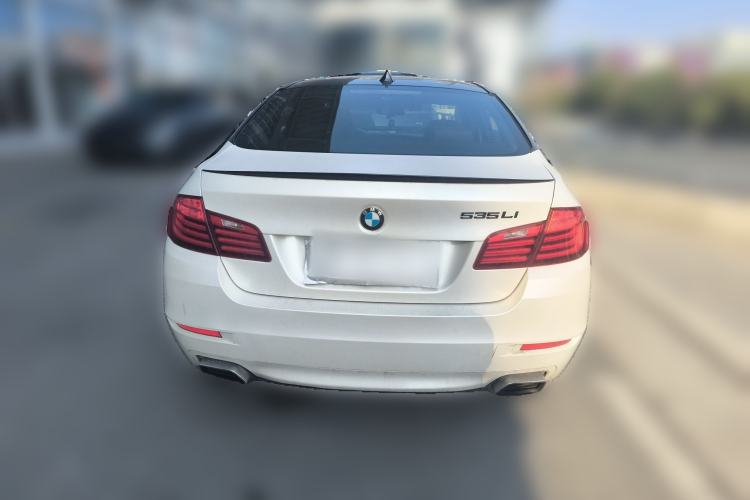 Used BMW 5 Series 2014 535Li Leading Model
