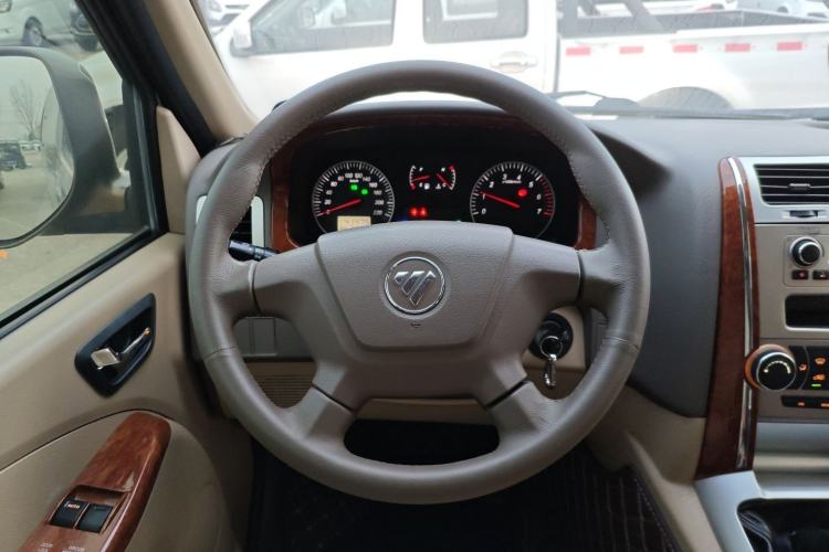 Used Foton Scenic G5 2020 2.0L Long-Wheelbase Flat-Roof 9-Seater Multi-Purpose Passenger Vehicle 1TZS
